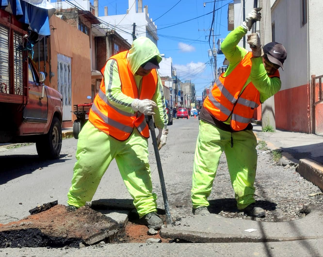 Gobierno de Blanca Angulo intensifica trabajos de bacheo para mejorar vialidades